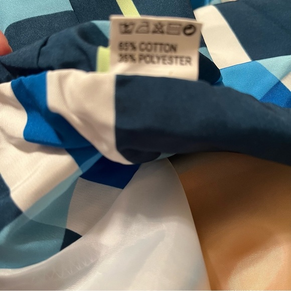 Nike 10 Deep X Pokemon Pikachu Trainer Yellow Windbreaker Jacket Medium - Picture 12 of 13